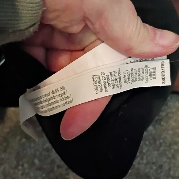 Victoria's Secret/Pink Bras...5 Total - Black, Blue, White, Cream - Picture 13 of 13